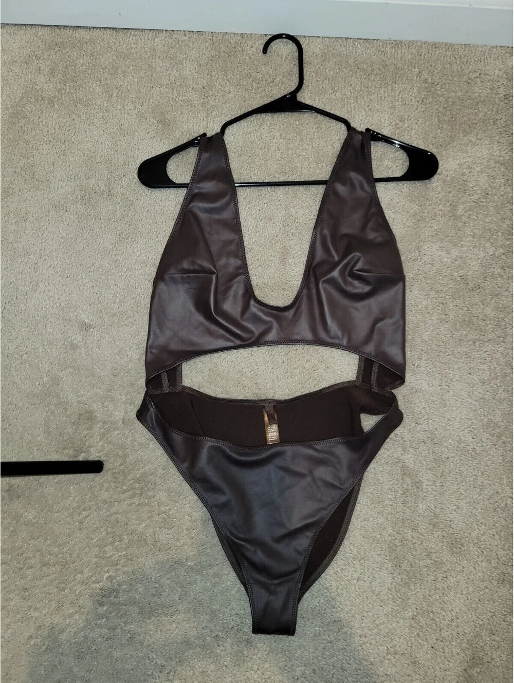 Skims one piece swimsuit Color Cocoa Size Medium  (1)